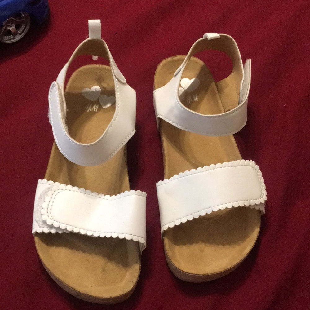 New H&M sandals size 2